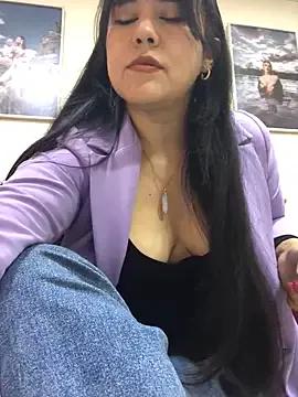 ElenaVasquez from StripChat is Freechat