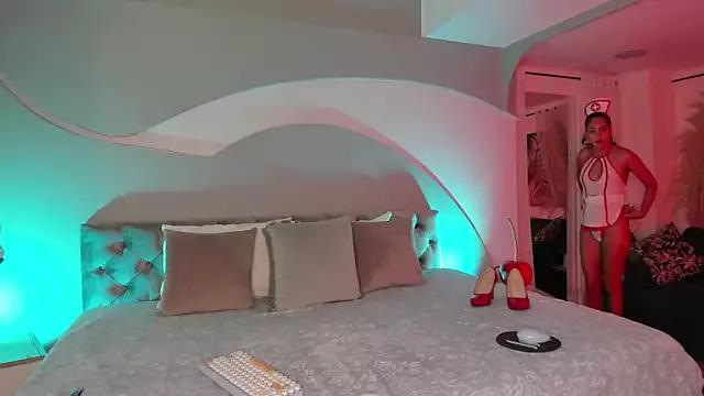 Elizabeth_clark_ from StripChat is Freechat