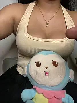 ELLIE_ELLIE from StripChat is Freechat