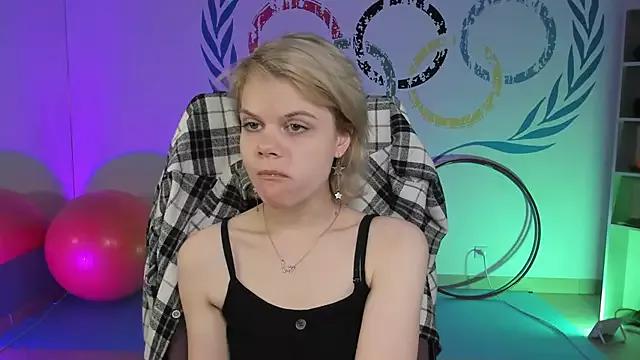 EllieMurler from StripChat is Freechat