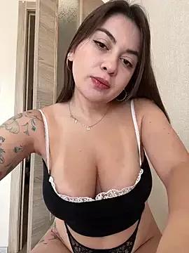 Customizable and immersive: Energize your taste buds and checkout our delicious choice of amateur cams liveshows with excited livestreamers getting their sweet physiques pounded with their beloved vibrating toys.