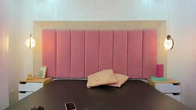 Customizable and immersive: Energize your taste buds and checkout our delicious choice of amateur cams liveshows with excited livestreamers getting their sweet physiques pounded with their beloved vibrating toys.