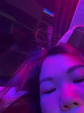 Emily_9xx from StripChat is Freechat