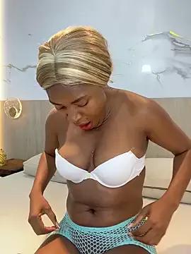 emily_browne from StripChat is Freechat