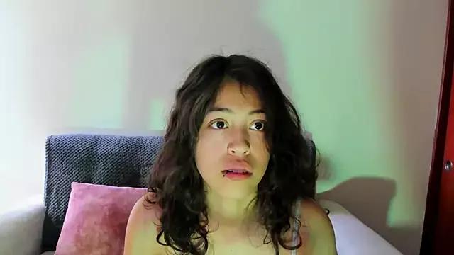 Customizable and immersive: Energize your taste buds and checkout our delicious choice of amateur cams liveshows with excited livestreamers getting their sweet physiques pounded with their beloved vibrating toys.