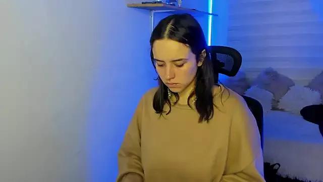 Emily_Lindey from StripChat is Freechat