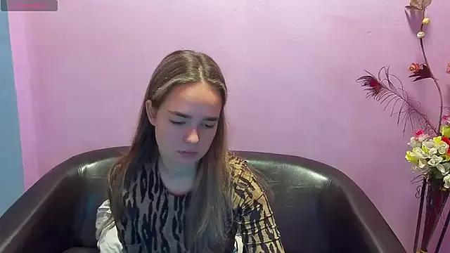 Emilybaby_xxx from StripChat is Freechat
