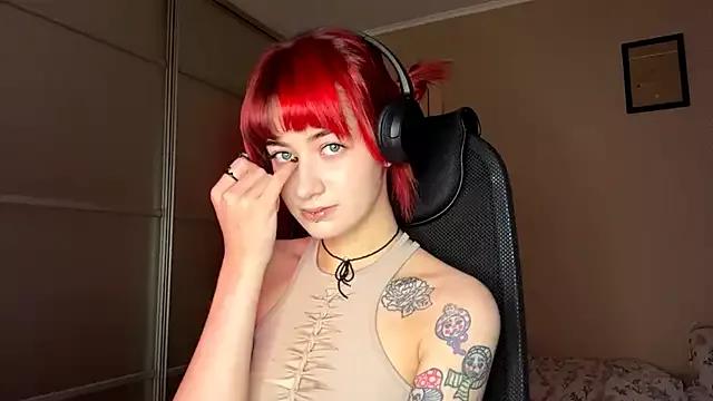 EmilySkyline from StripChat is Freechat