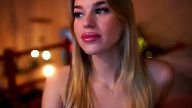 Emilyvanroessel from StripChat is Freechat