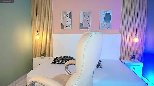 Customizable and immersive: Energize your taste buds and checkout our delicious choice of amateur cams liveshows with excited livestreamers getting their sweet physiques pounded with their beloved vibrating toys.