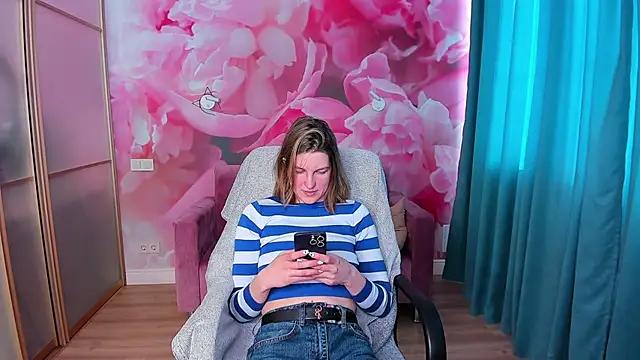 Customizable and immersive: Energize your taste buds and checkout our delicious choice of amateur cams liveshows with excited livestreamers getting their sweet physiques pounded with their beloved vibrating toys.