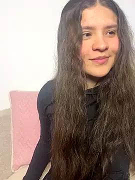 Emilyybennet_ from StripChat is Freechat