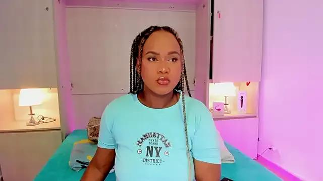 EmilyyStuart from StripChat is Freechat