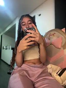 Customizable and immersive: Energize your taste buds and checkout our delicious choice of amateur cams liveshows with excited livestreamers getting their sweet physiques pounded with their beloved vibrating toys.