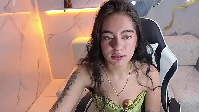 Emma_Baker_TP from StripChat is Freechat