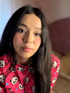 emma_fiore4_ from StripChat is Freechat