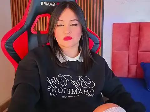 Emma_gatess from StripChat is Freechat