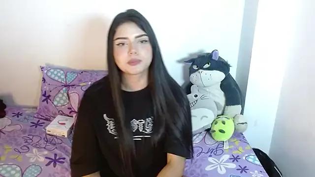 Customizable and immersive: Energize your taste buds and checkout our delicious choice of amateur cams liveshows with excited livestreamers getting their sweet physiques pounded with their beloved vibrating toys.