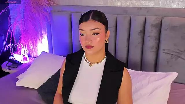 Customizable and immersive: Energize your taste buds and checkout our delicious choice of amateur cams liveshows with excited livestreamers getting their sweet physiques pounded with their beloved vibrating toys.