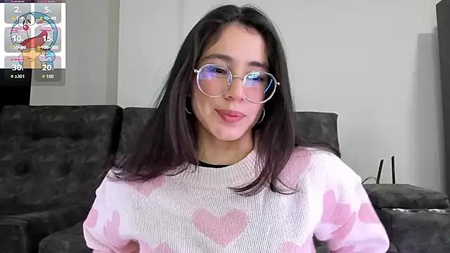 Customizable and immersive: Energize your taste buds and checkout our delicious choice of amateur cams liveshows with excited livestreamers getting their sweet physiques pounded with their beloved vibrating toys.