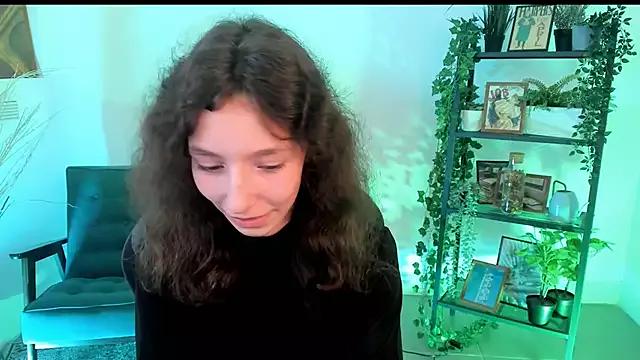 EmmanuellBrown from StripChat is Freechat