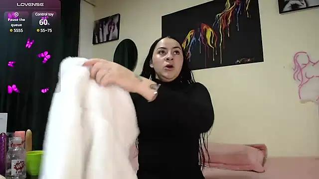Emmie_Hot from StripChat
