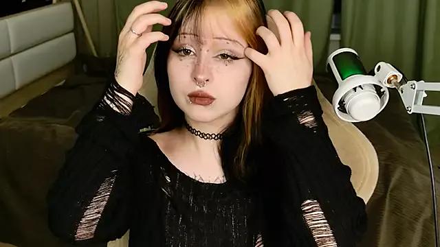 EricaMoon_ from StripChat is Freechat