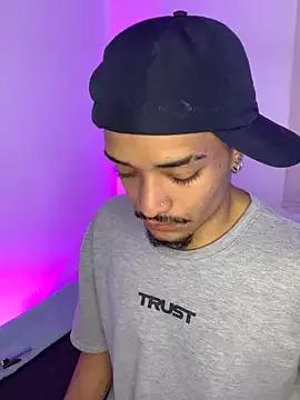 eross_chipre_ from StripChat is Freechat