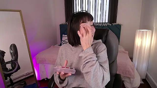 Customizable and immersive: Energize your taste buds and checkout our delicious choice of amateur cams liveshows with excited livestreamers getting their sweet physiques pounded with their beloved vibrating toys.