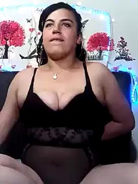 Esmeraldita782 from StripChat