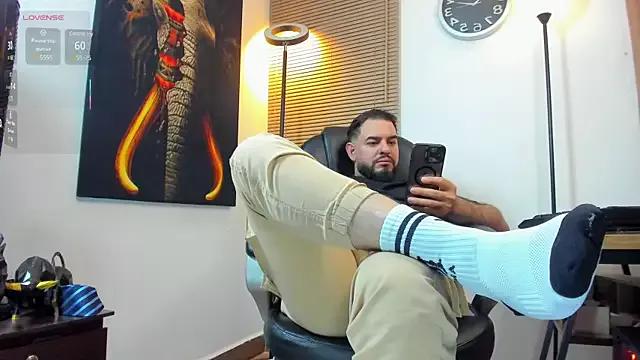 Customizable and immersive: Energize your taste buds and checkout our delicious choice of amateur cams liveshows with excited livestreamers getting their sweet physiques pounded with their beloved vibrating toys.