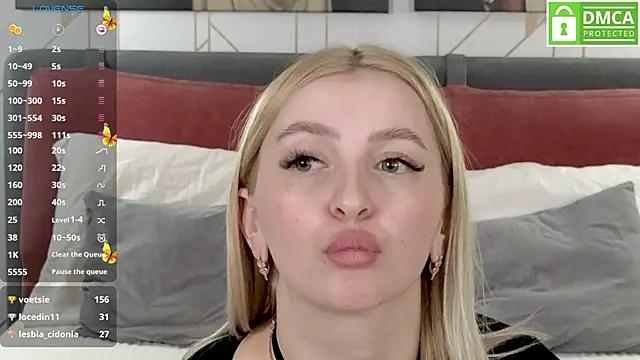 Customizable and immersive: Energize your taste buds and checkout our delicious choice of amateur cams liveshows with excited livestreamers getting their sweet physiques pounded with their beloved vibrating toys.