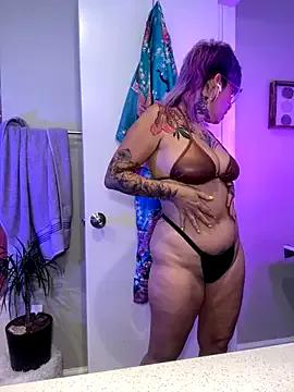 Customizable and immersive: Energize your taste buds and checkout our delicious choice of amateur cams liveshows with excited livestreamers getting their sweet physiques pounded with their beloved vibrating toys.