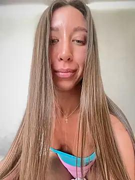 EvaCatt from StripChat is Freechat
