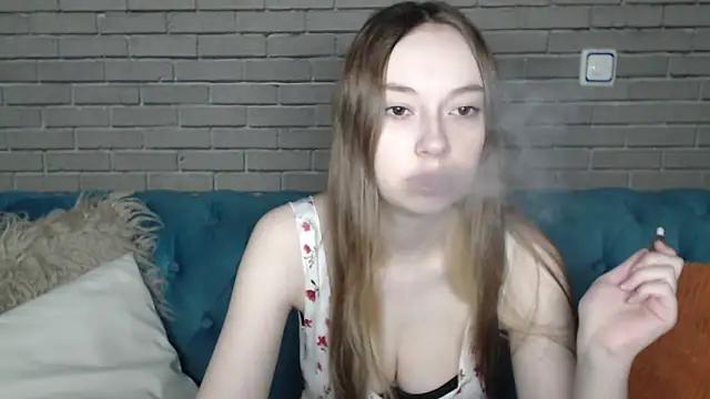 EvelinaGray from StripChat