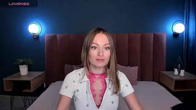 Photos of EvelynPoole from StripChat is Freechat