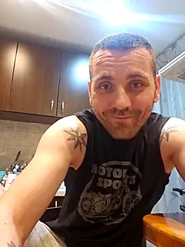 Fabio90yzabela from StripChat is Freechat