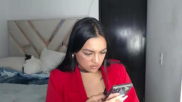 Customizable and immersive: Energize your taste buds and checkout our delicious choice of amateur cams liveshows with excited livestreamers getting their sweet physiques pounded with their beloved vibrating toys.