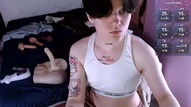 Fanny_next_door from StripChat is Freechat