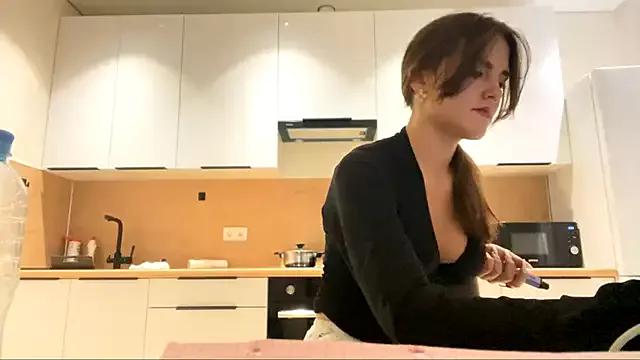 FavorLeila from StripChat is Freechat