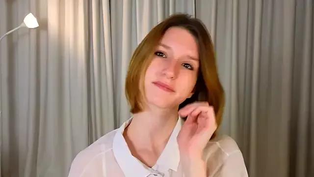 Fellissa from StripChat is Freechat