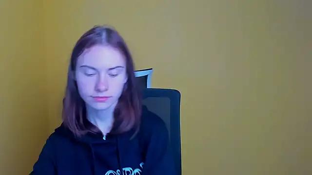 Fiona_Night from StripChat is Freechat