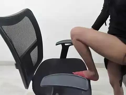 Customizable and immersive: Energize your taste buds and checkout our delicious choice of amateur cams liveshows with excited livestreamers getting their sweet physiques pounded with their beloved vibrating toys.