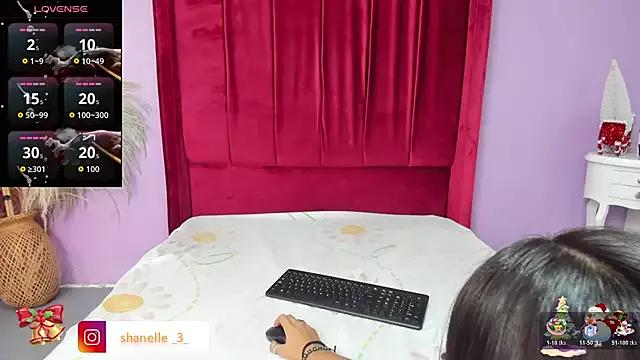 foxyhillx from StripChat is Freechat