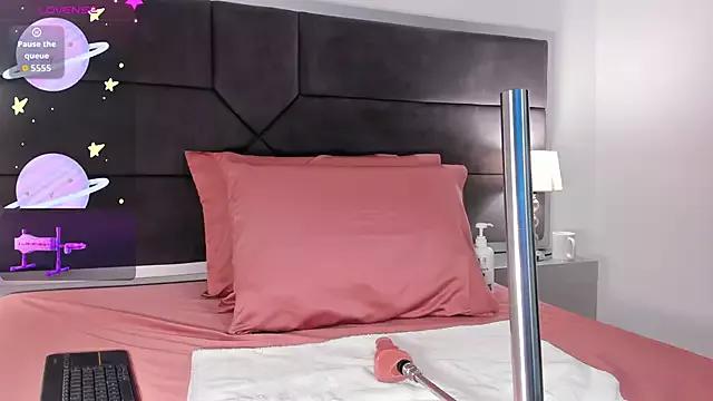 Customizable and immersive: Energize your taste buds and checkout our delicious choice of amateur cams liveshows with excited livestreamers getting their sweet physiques pounded with their beloved vibrating toys.