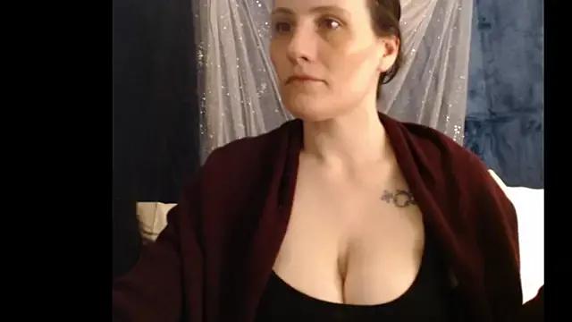 GabbyTate from StripChat is Freechat