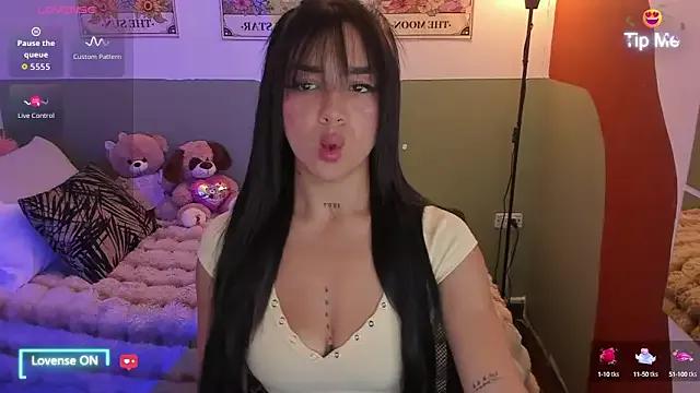 Customizable and immersive: Energize your taste buds and checkout our delicious choice of amateur cams liveshows with excited livestreamers getting their sweet physiques pounded with their beloved vibrating toys.