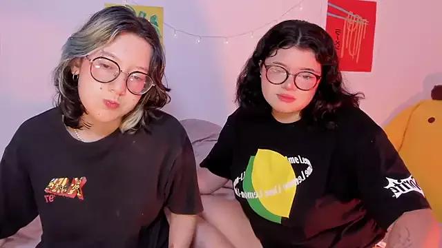 Customizable and immersive: Energize your taste buds and checkout our delicious choice of amateur cams liveshows with excited livestreamers getting their sweet physiques pounded with their beloved vibrating toys.