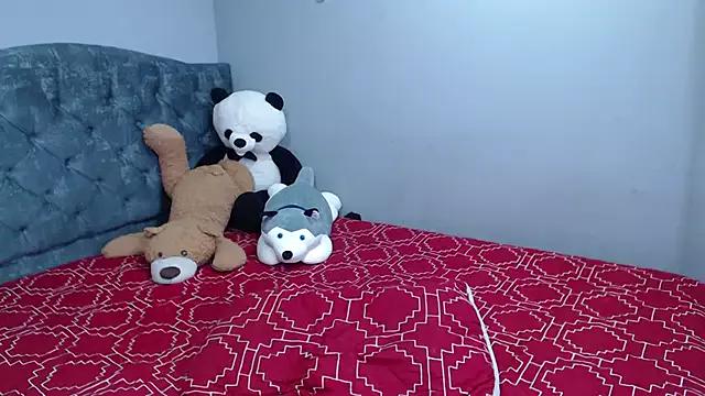 Gaby_foz from StripChat is Freechat