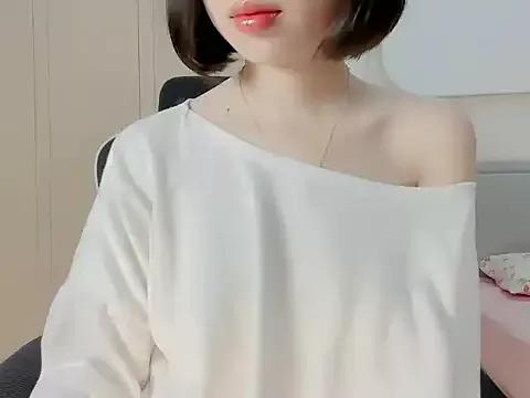 ggLovee from StripChat is Freechat